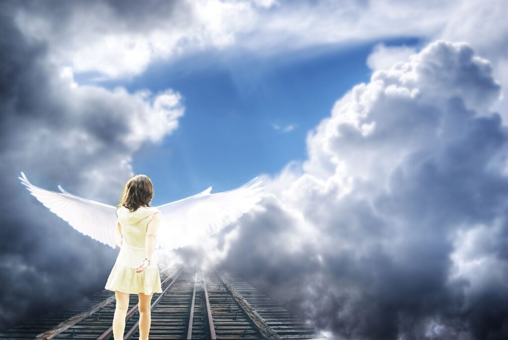 angel, heaven, clouds-669262.jpg